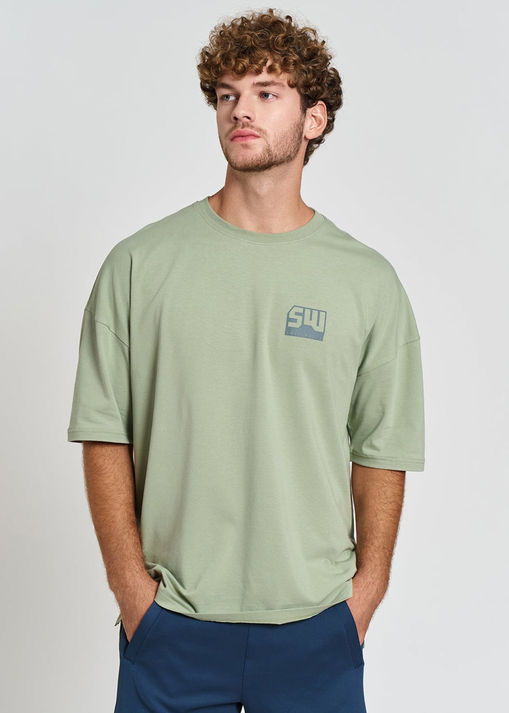 WRECK THE WORLD OVERSIZED TEE